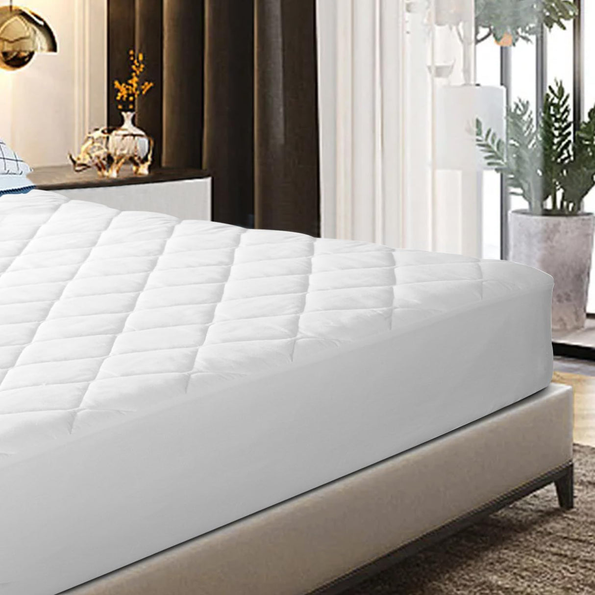 EIUE Quilted Mattress Pad - Lightweight Yet Substantial, Elastic Fitted Mattress Topper Protector, Breathable Mattress Protector with Secure Fit,Machine Washable,Queen(60x80inches),White EIUE
