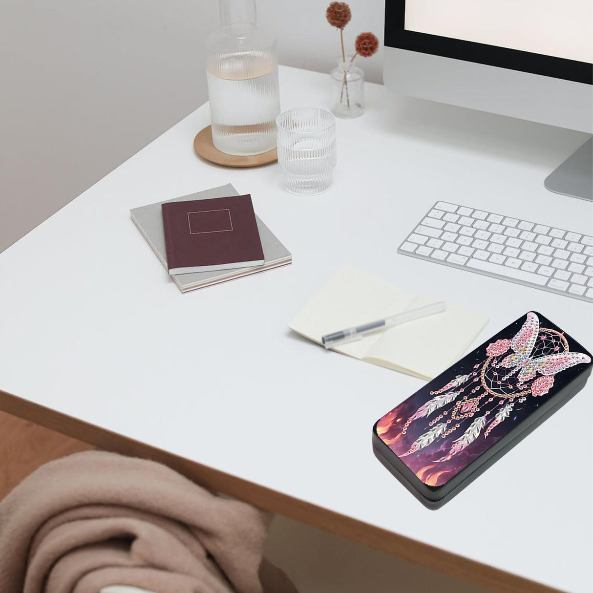 JZHYOAN Diamond Art Eyeglass Case, Butterfly DIY Sunglasses Storage Box, DIY Glasses Ornament 5D Diamond Art Glasses Holder, Suitable for Traveling Indoor Outdoor Multi-Scenes Gift Giving JZHYOAN