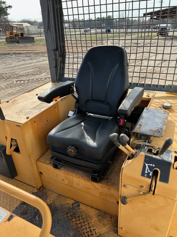 DSC Tractor Seats, TSKL10, Forklift and Tractor Suspension Seat with Adjustable Armrest and Document Bag. WoodArtSupply