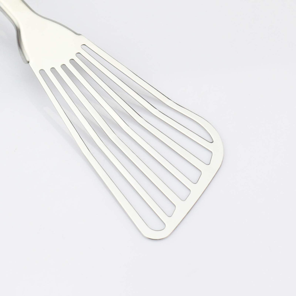 304 Stainless Steel Fish Spatula, Non-Slip Ergonomic Handle Slotted Spatula, Black JXWING