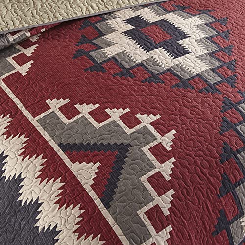 Donna Sharp Queen Bedding Set - 3 Piece - Mojave Red Southwest Quilt Set with Queen Quilt and Two Standard Pillow Shams - Machine Washable Donna Sharp