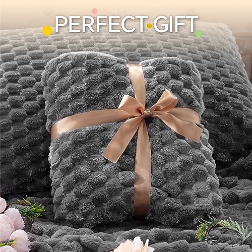 BEDELITE Fluffy King Size Comforter Set - Grey Fleece Soft Comforter for King Size Bed, Luxury Warm Bedding Set for Winter, Fuzzy Bed Set 3 Pieces (1 Comforter, 2 Pillowcases) BEDELITE