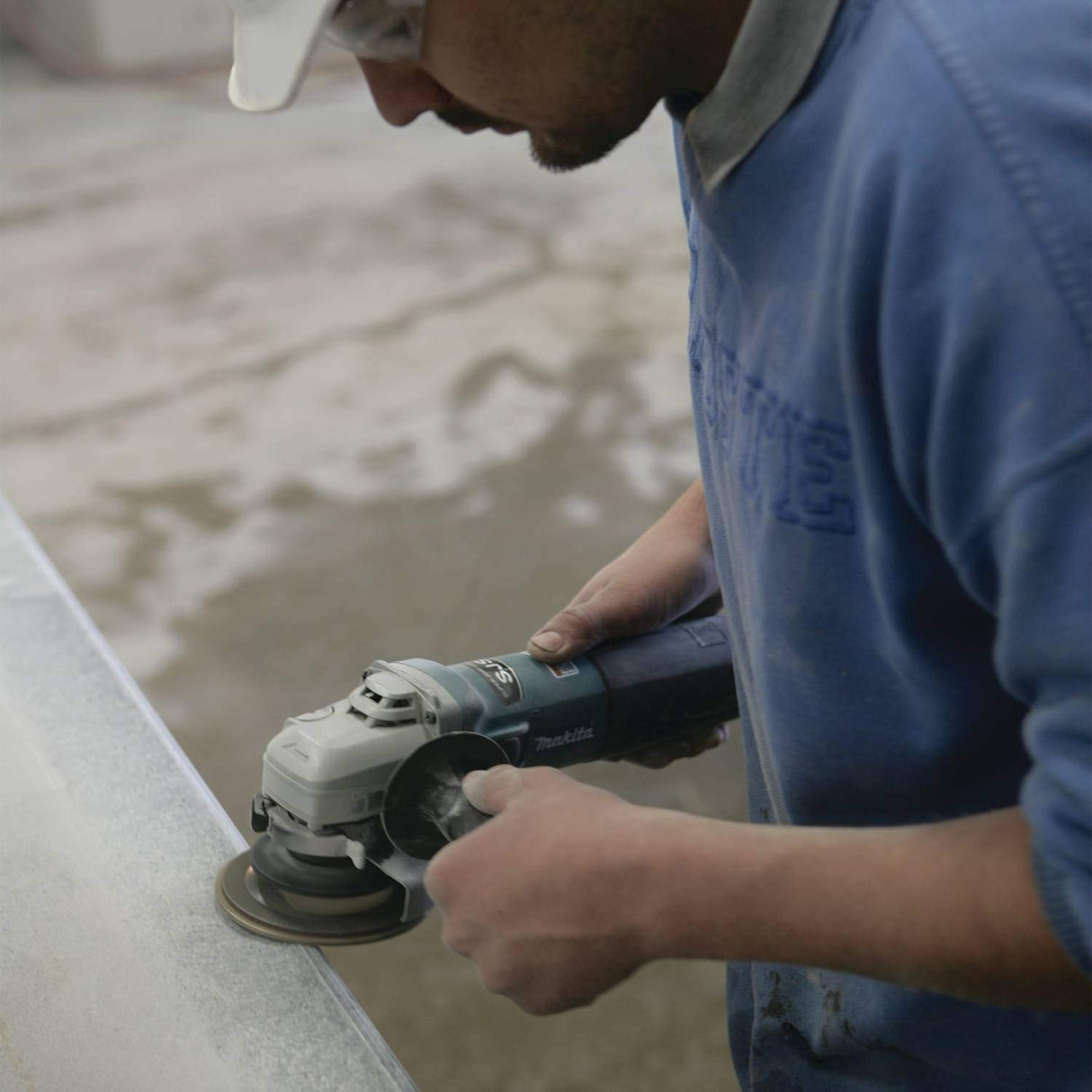 Makita 9565CV 5" SJS™ High-Power Angle Grinder Makita