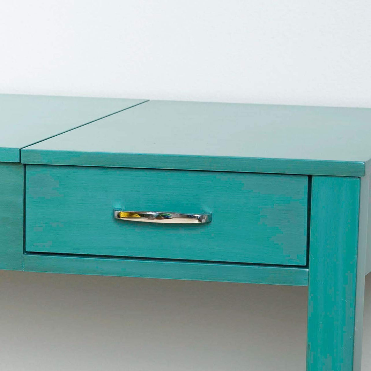 Alveare Home Aimee Makeup Dressing Table with USB and Outlet Vanity Desk, Turquoise Alveare Home