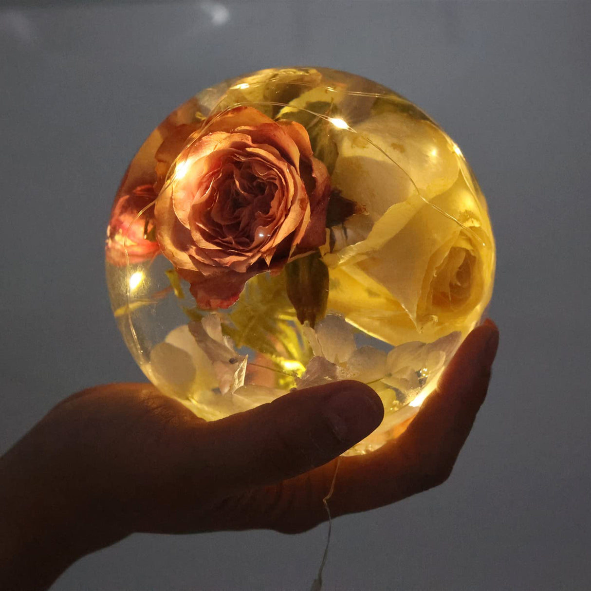 4inch Large Sphere Resin Mold Silicone,One-Piece Design 3D Round Ball Silicone Molds for Resin Art,Epoxy Resin,Candle Wax, Soap, Bath Bomb, Cement, Plaster F FYJS