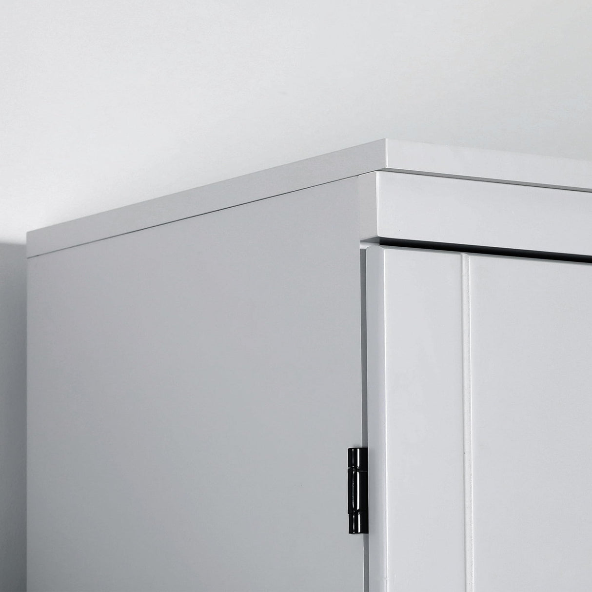 HOMCOM 70" Kitchen Pantry Cabinet, Freestanding Storage Cabinet with 4 Doors and 2 Adjustable Shelves for Dining Room, Gray HOMCOM