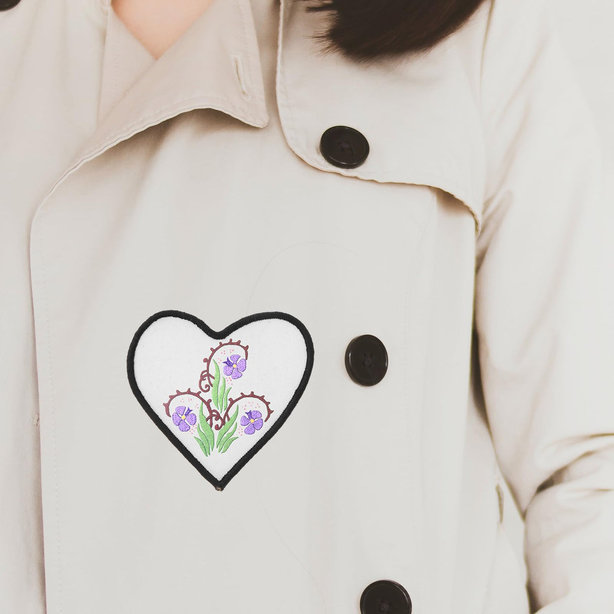 VILLCASE 10pcs Sublimation Iron-on Patches, Heart Shaped Blank Iron-on Fabric Patches, Heat Transfer Appliques, Fabric Repair Decorative Patches for Hats Clothes Jeans Backpacks VILLCASE