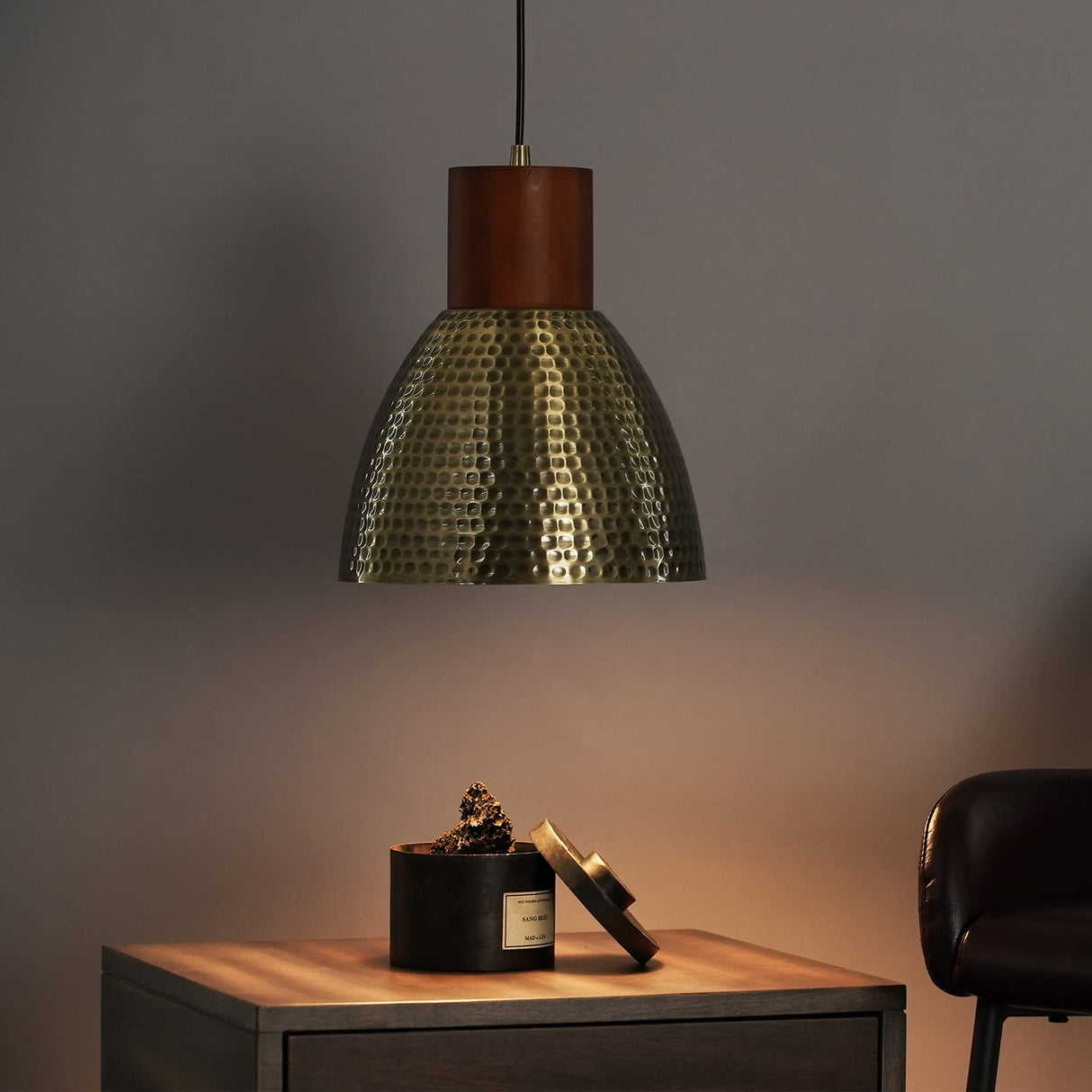 ELYONA Vintage Hammered Pendant Light Fixtures, 10.2” Industrial Metal Hanging Bar Lamp, Solid Wood Antique Gold Adjustable Pendant Light for Kitchen Island, Farmhouse, Dining Room, Brushed Brass ELYONA