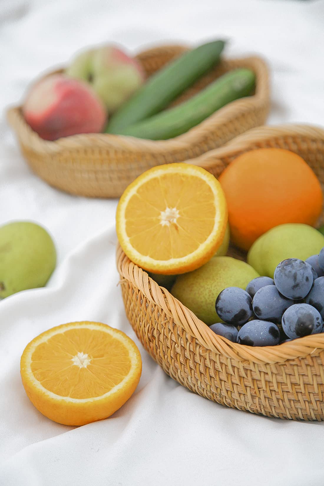 HITOMEN Handmade Rattan Bread Baskets Round Wicker Fruit Serving Storage Bowls, Natural Woven Decorative Kitchen Counter Organizing (Honey Brown) M-10.2'' HITOMEN