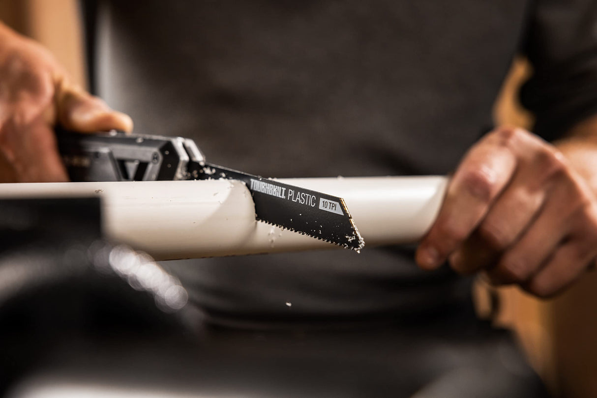 ToughBuilt - Folding Jab/Utility Saw, Drywall Blade w/triple-edge teeth (8 TPI) for faster cutting, + 4 Blades, Quick-fold and blade release mechanism - TB-H4S5-23FU ToughBuilt