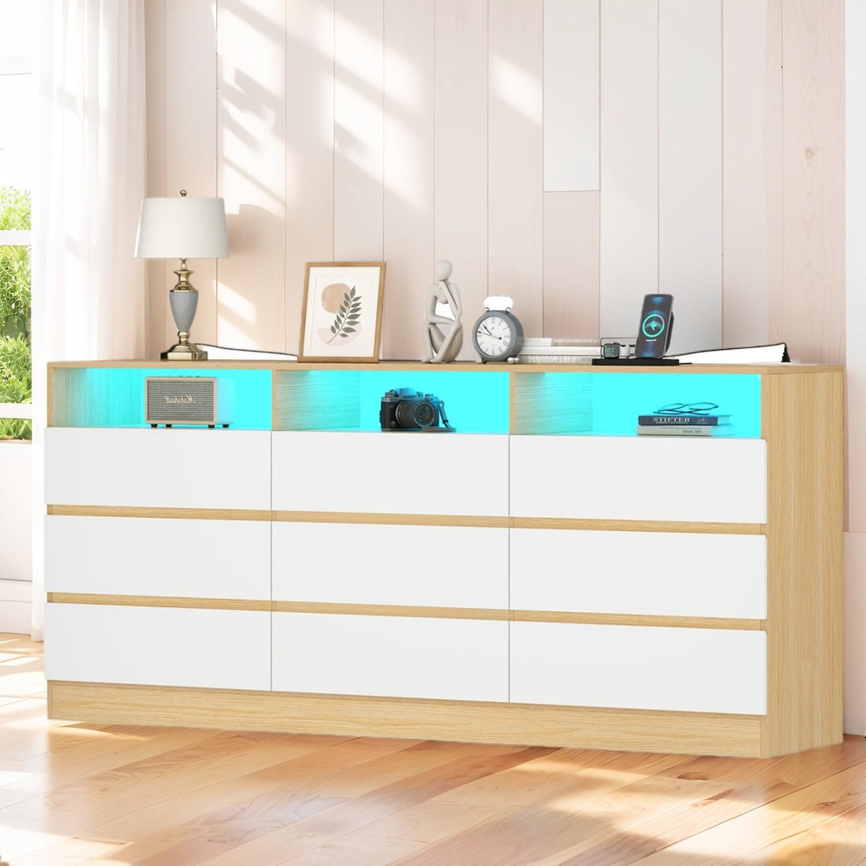 Auromie 6 Drawers Dresser, Double Modern Chest of Drawers with Power Outlet, Dresser TV Stand with Led Light Strip, Drawer Organizer for Bedroom, Living Room, Hallway (Light Walnut + White, 9 Drawer) Auromie