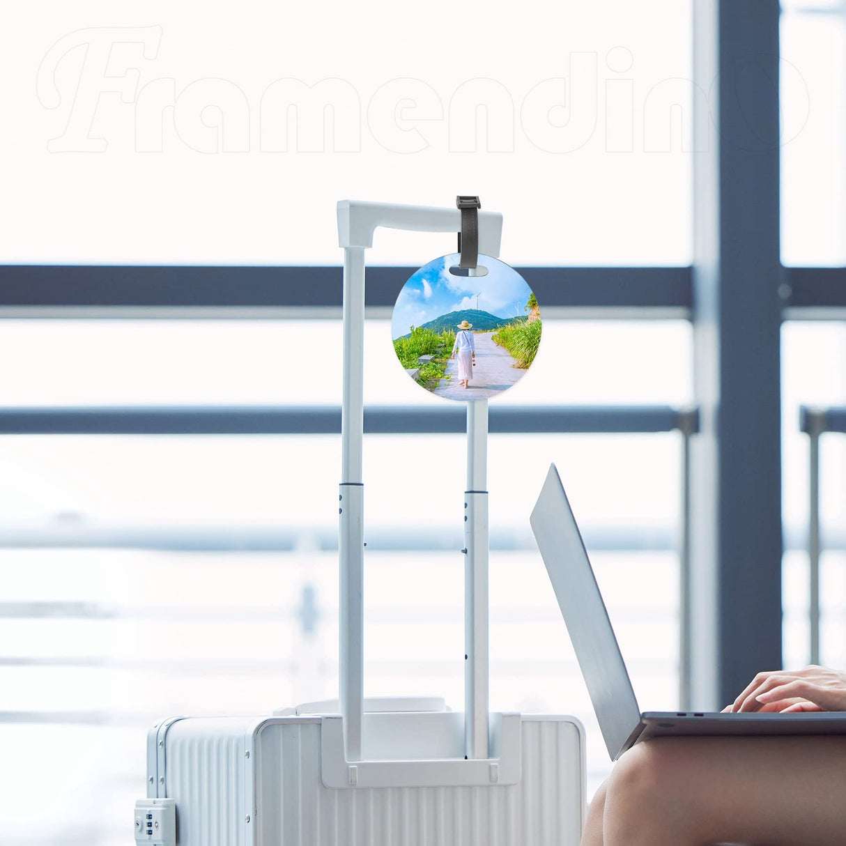 Framendino, 10 Pack Sublimation Blanks Round Luggage Tags with Strap MDF Heat Transfer Double Sided DIY Framendino