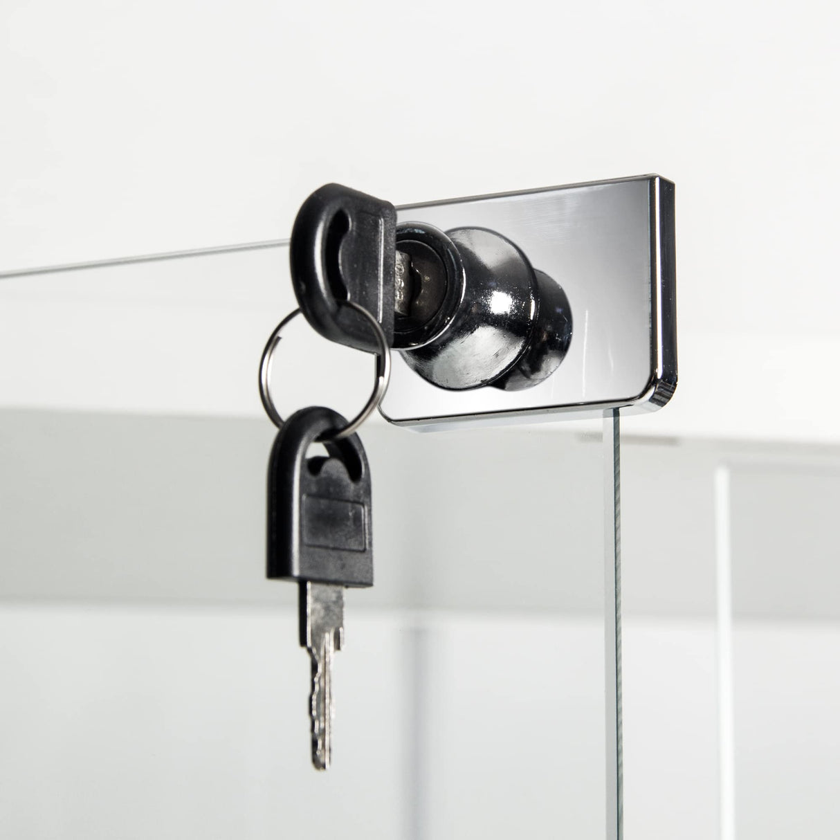 Zacis Modern Clear Glass Display Cabinet with 2 Doors and 3 Shelves for Living Room Zacis