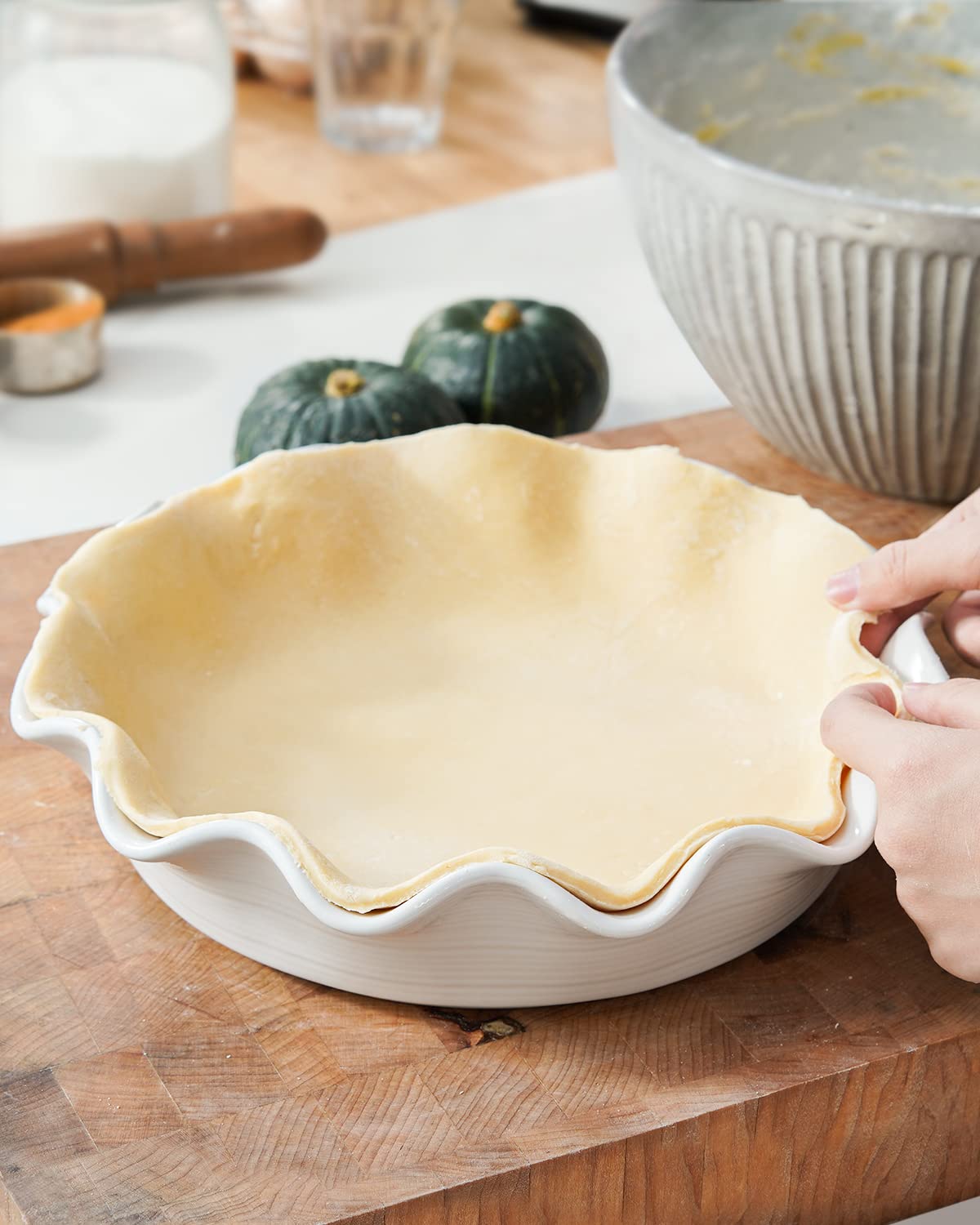 LE TAUCI Ceramic Pie Pans for Baking, 11 Inches Deep Dish Pie Plate for Apple Pie, Pot Pie, 48 Ounce Baking Dish with Ruffled Edge, Set of 2, White LE TAUCI