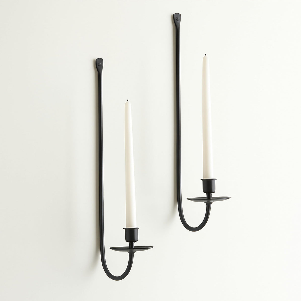 Remenna Metal Wall Candle Sconce Holder Set of 2 Wall Mount Candle Holders Modern Wall Candle Sconces Hanging for Living Room Farmhouse Fireplace Wedding 16.5"×5"×3" (Black) Remenna