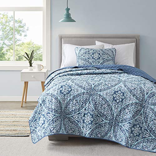 Comfort Spaces Reversible Quilt Set-Vermicelli Stitching Design All Season, Lightweight, Coverlet Bedspread Bedding, Matching Shams, Twin/Twin XL (66 in x 90 in), Gloria Damask Aqua 2 Piece Comfort Spaces