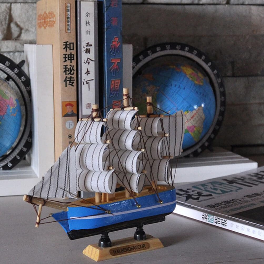 Wooden Sailboat Model Small Sailboat Ornament Retro Ship Decor Nautical Tabletop Boat Decoration Antique Boat for Home Office Ocean Theme Party (4.3 * 4.7in) Veemoon