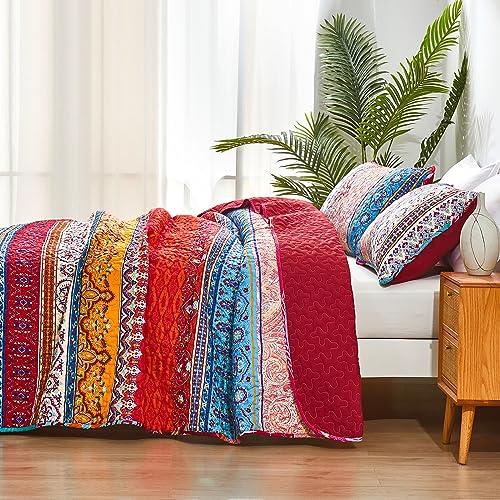 WONGS BEDDING Boho Quilt Set King Size, Bohemian Red Christmas Stripe 3 Pieces Bedspread Set Lightweight Microfiber All Season Christmas Bedding Coverlet Set for King Bed (104"x90") WONGS BEDDING