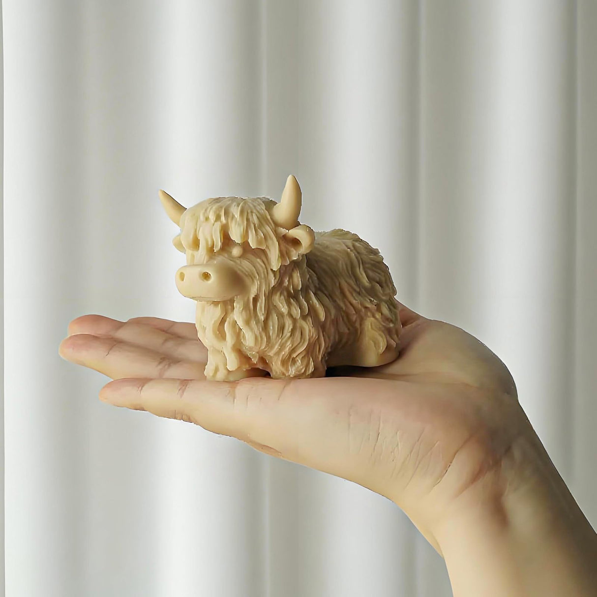 Japleed Highland Cow Shape Silicone Molds for Resin Candle Soap, 3D Cow Animal Candle Molds for Candle Making, Unique Fondant Chocolate Cake Decorating Mold, Epoxy Casting Clay Mold DIY Craft Decor japleed