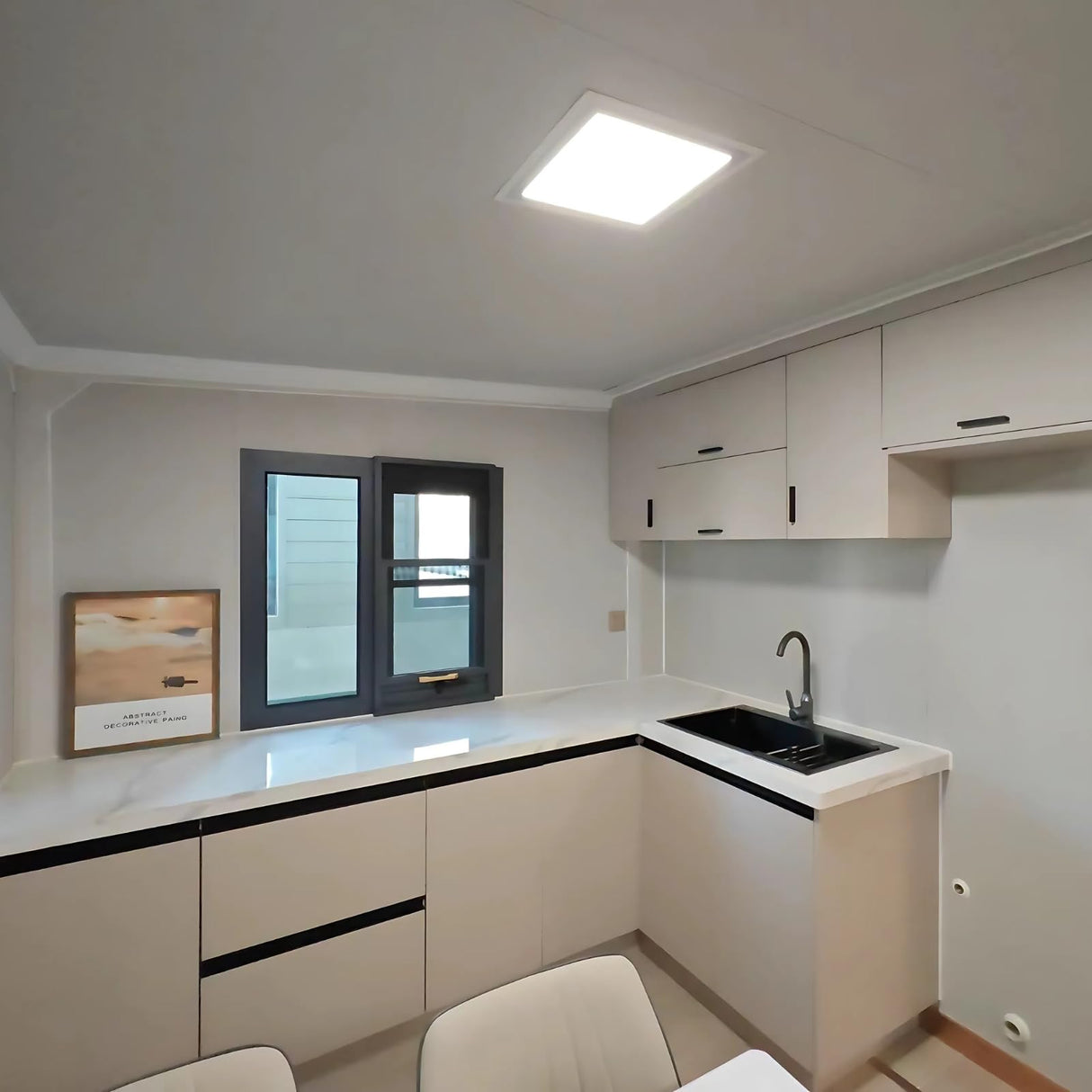 Expandable Prefab Tiny Home 20FT/30FT/40FT – Modular Luxury Container House with Bedrooms, Kitchen & Bathroom – Ideal for Living, Office, or Airbnb (30FT) Generic