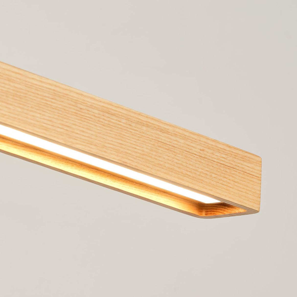 YISDESIGN 59" Natural Wood LED Linear Pendant Light Fixture 40W Led Dining Room Light Dimmable Hanging Light Fixture for Dining Room Kitchen Island Pool Table Lights Natural Wood Color YISDESIGN