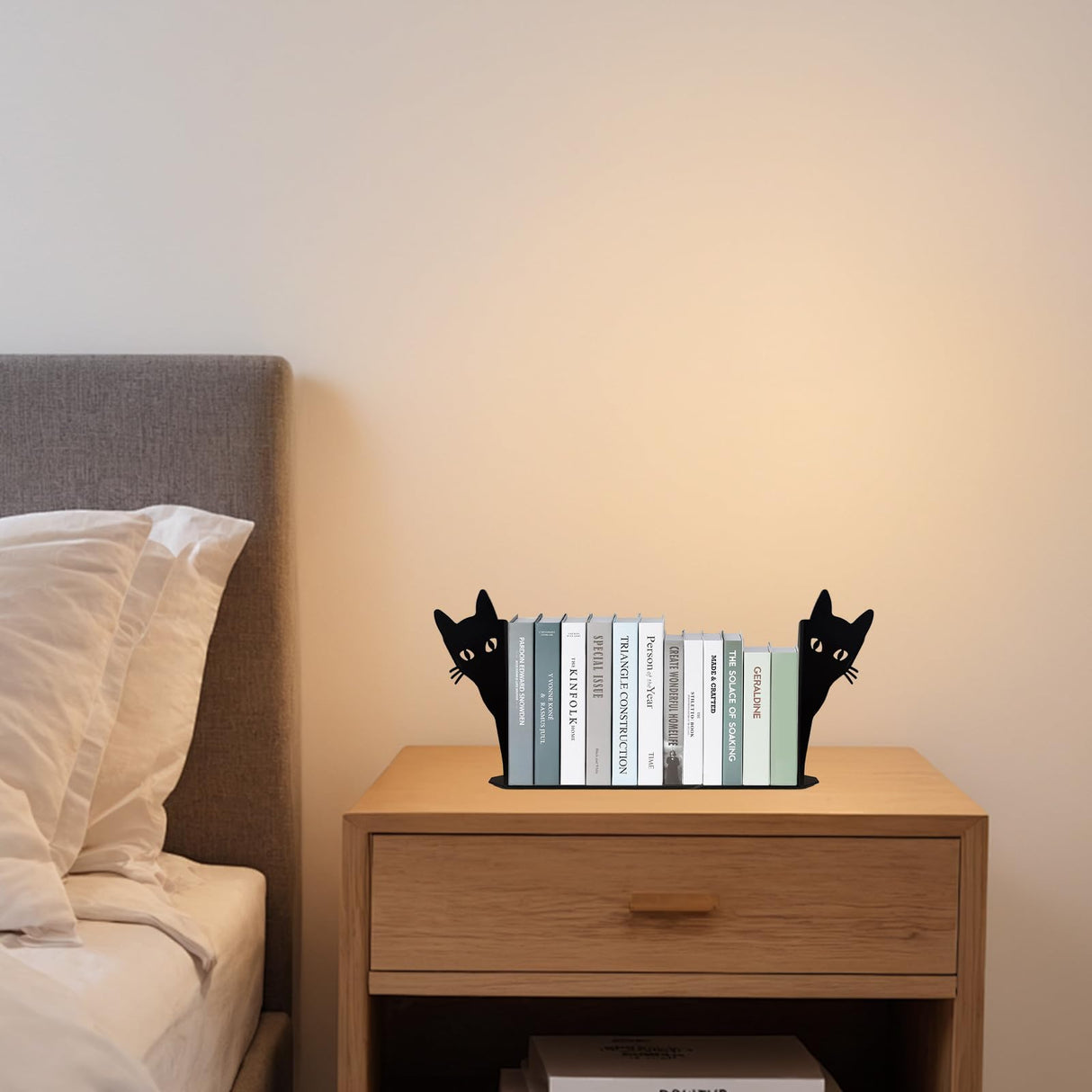 Book Ends, Black Cat Metal Bookends for Shelves Decorative with Non-Slip Bottom, Cute Bookshelf Decor, Book Ends for Shelves, Decorative Objects, Unique Bookends MHLLGN