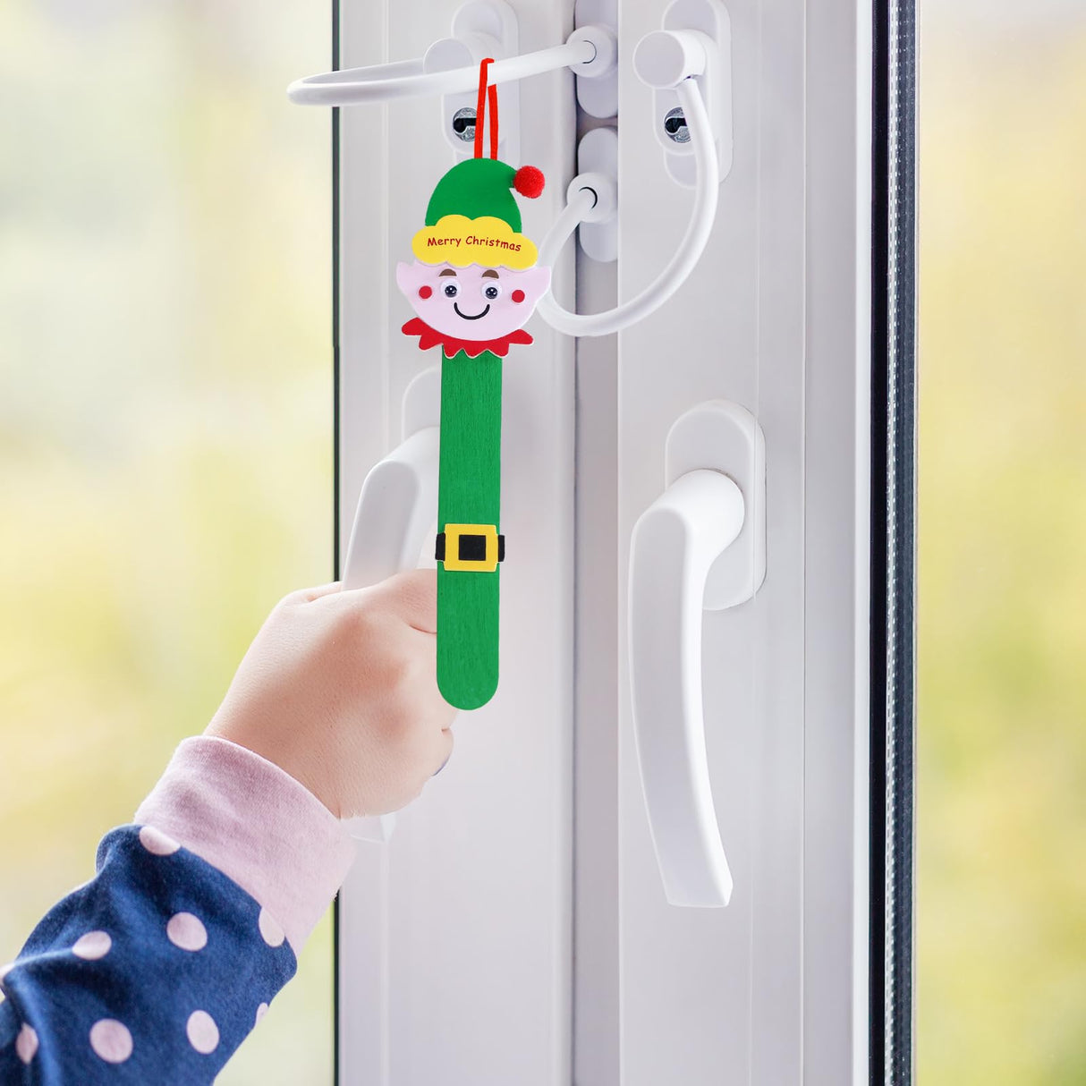 Winlyn 24 Sets Christmas Craft Kits Popsicle Stick Christmas Ornaments Winter Crafts DIY Craft Stick Santa Snowman Elf Reindeer Ornaments Art Sets for Kids Holiday Classroom Activities Party Favors Winlyn