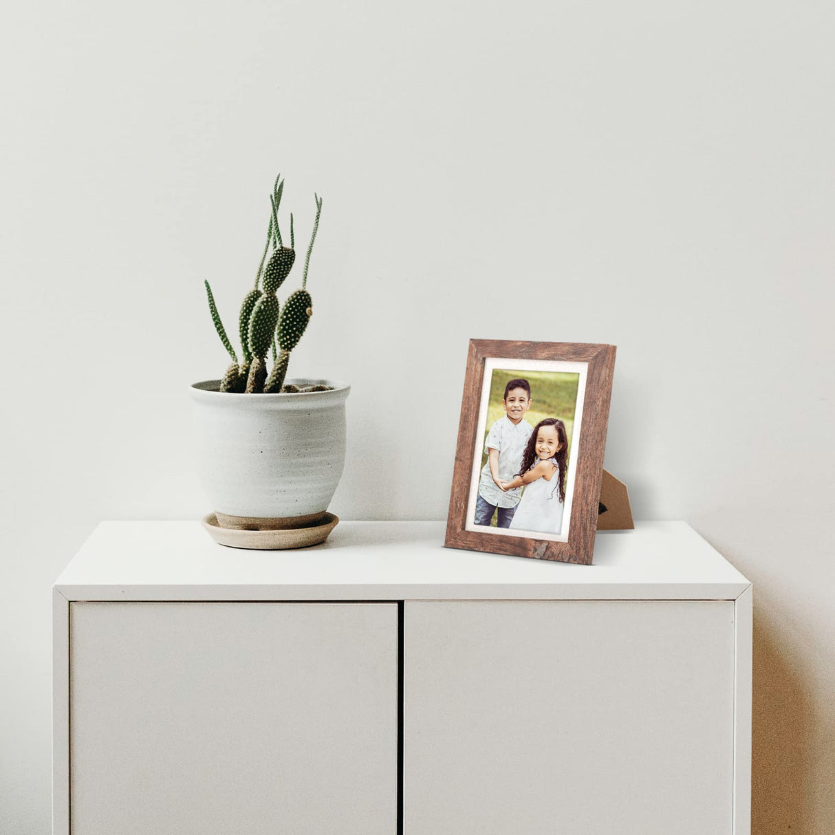 TOFOREVO Picture Frames 5x7 Set of 2 Rustic Wood Grain Photo Frame for Gallery Wall Mounting or Tabletop Display TOFOREVO