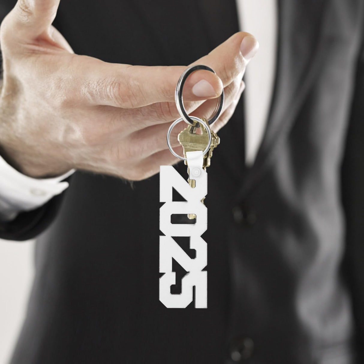 LUOZZY 30 PCS 2025 Sublimation Keychain Blanks for DIY Crafts Heat Transfer Sublimation 2025 Keychain Customized Key Ring for 2025 New Year Graduation LUOZZY