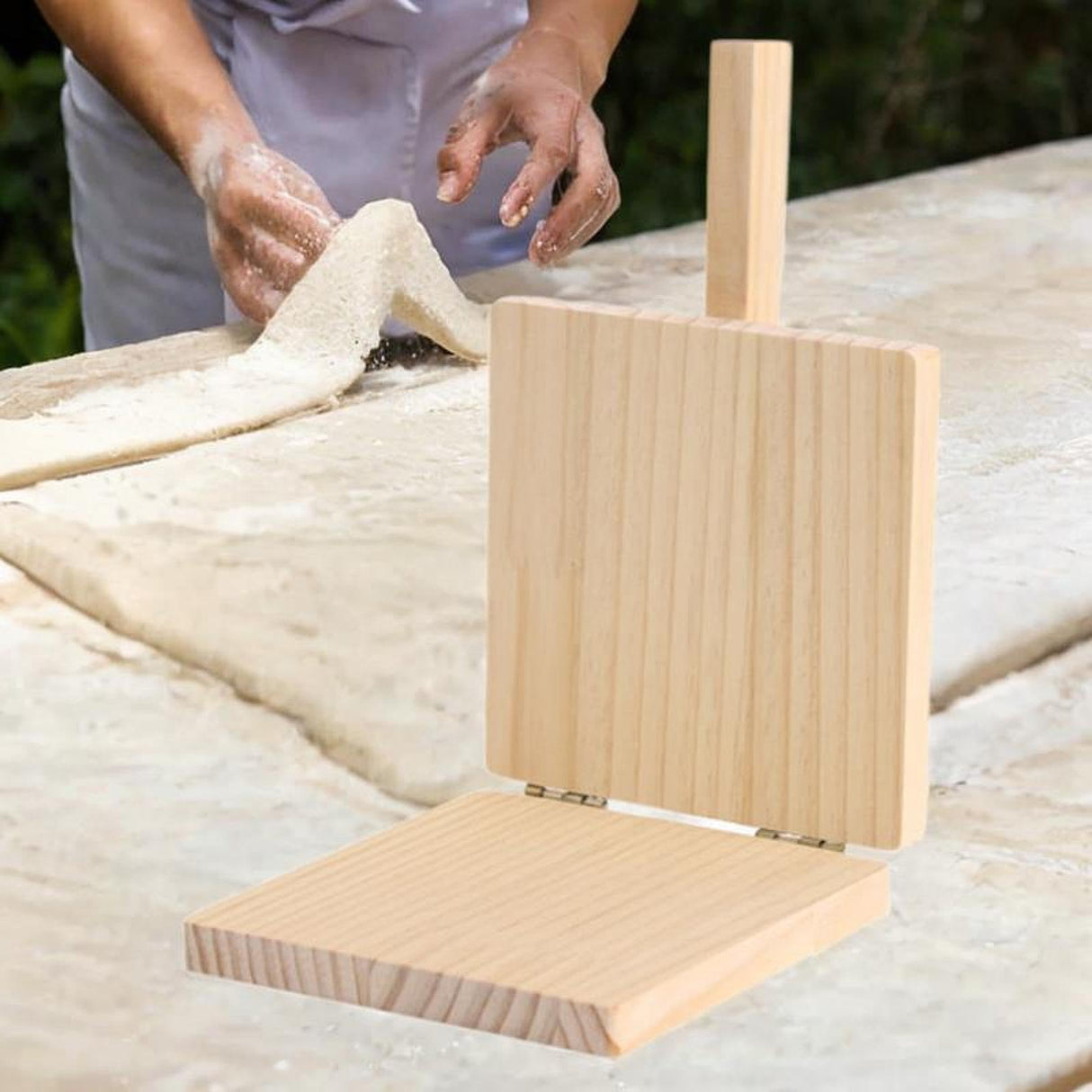 IEUDNS Dough Presser Dough Pressing Tool, Wooden Wooden Tortilla Press Maker, Manual Dumpling Wrapper Presser Kitchen Gadgets, Beige IEUDNS