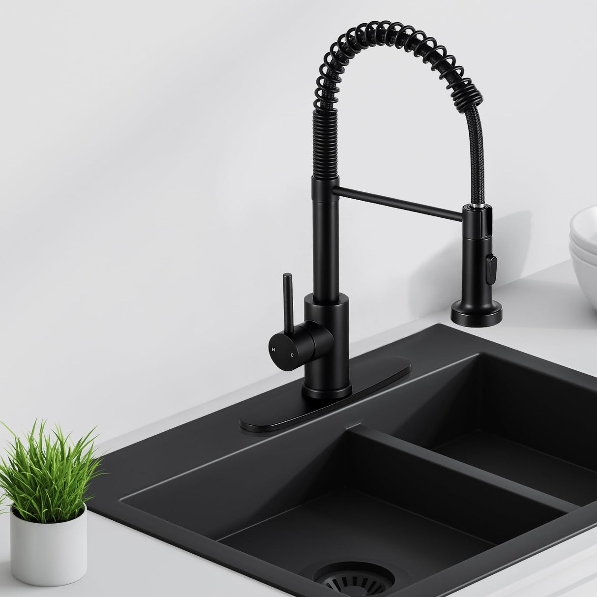 DJS Kitchen Faucets with Pull Down Sprayer Matte Black - Dual Mode Setting Single Handle 1 or 3 Holes Commercial Black Kitchen Sink Faucet with Deck Plate for Farmhouse RV Vessel Basin DJS