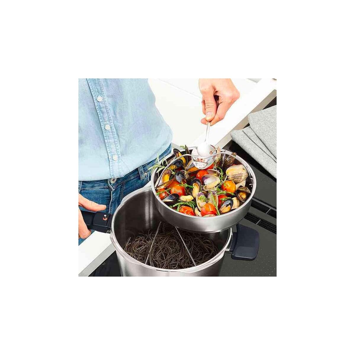 Fissler Vitavit Premium Pressure Cooker with Steamer Insert, 8.5 Quart Fissler