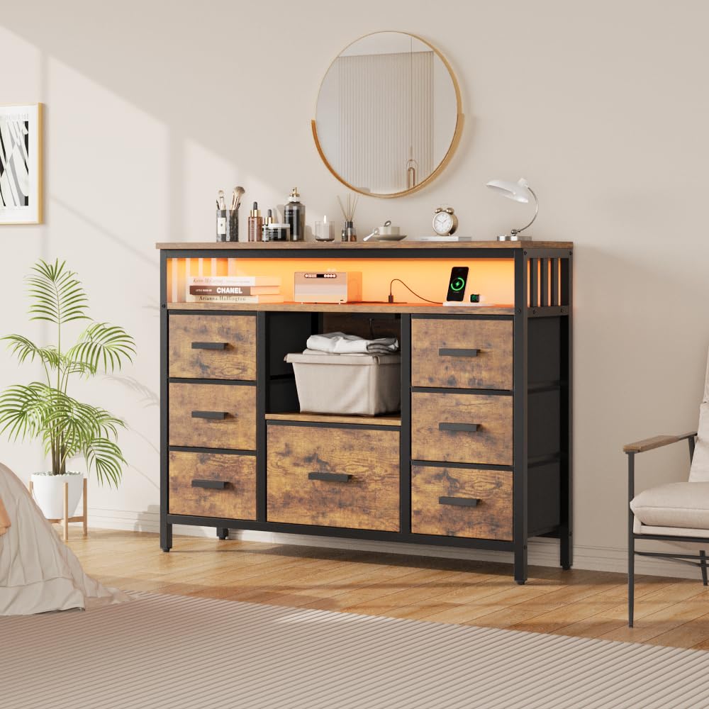 J-yaamiZz 7 Drawer Dresser TV Stand with Power Outlets and LED Lights, Entertainment Center with Open Shelf, Media Console for 50“ TV, Dresser for Bedroom (Brown) J-yaamiZz