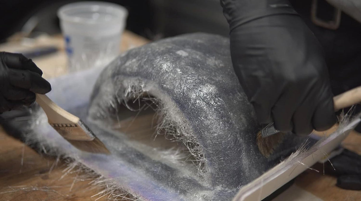 Polymer World- Polyester Laminating Resin 4 Gallon Kit with MEKP for Boats, Cars, Surfboard, RV, Pools,Canoes, Jetskis, Watercrafts. Polymer World