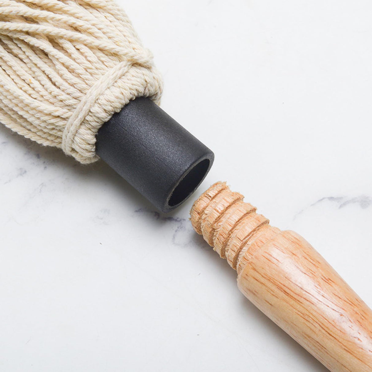 2 Pack Grilling Basting Mop, Large BBQ Mop Brushes with Wooden Long Handle and 6 Extra Replacements for Grill Barbecue Smoking Steak, 19.2+18 Inch, Kitchen Tools YJLMTCF