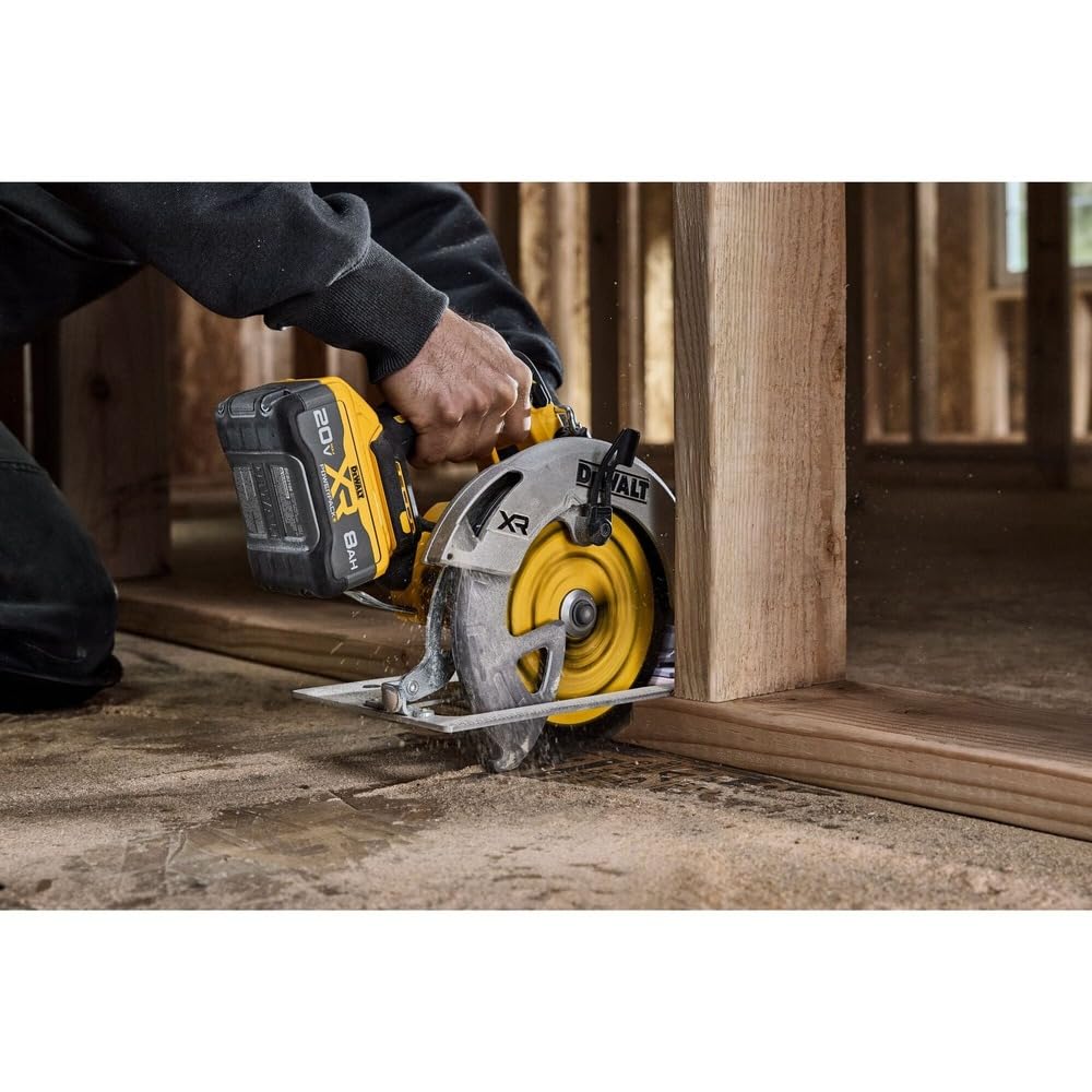 DEWALT 20V MAX* XR Brushless Cordless 7-1/4 in. Circular Saw (Tool Only) (DCS590B) DEWALT