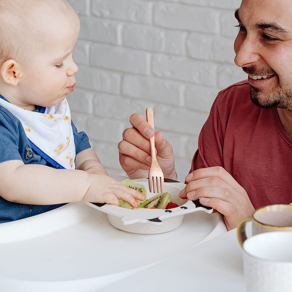 YFWOOD 4-Pieces Natural Wooden Children's Safe Flatware, 2 x Child Forks, 2 x Children Spoons, Kids Utensils Set Hand polishing Anti-slip Portable and ultra light YFWOOD