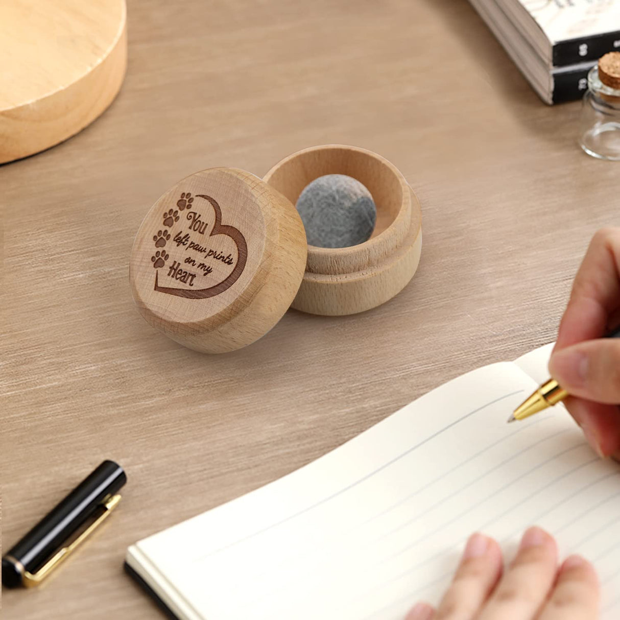 Dog Memorial Box for Loss Pet Wooden Keepsake Box with Pet Paw Engraving Ashes Or Hair Case Urn Memorial Gift(Brown) free-space