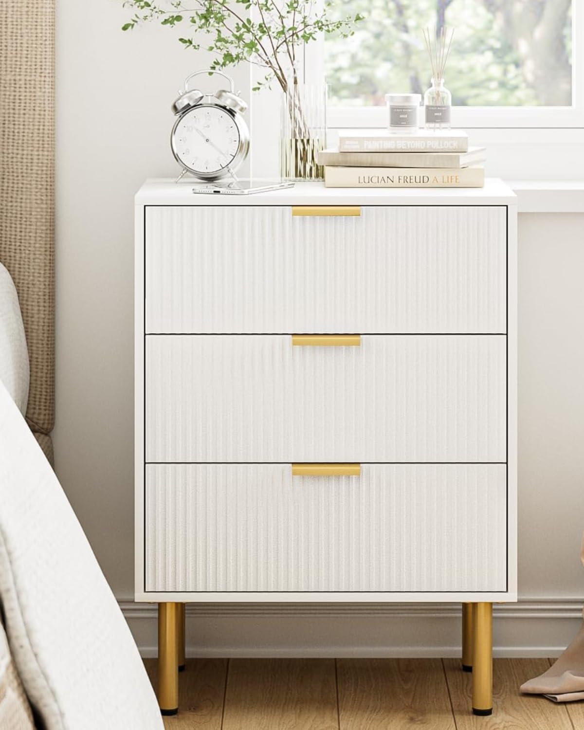AEPOALUA Nightstand with 3 Drawers,Fluted Bedside Table with Gold Frame,25.7" H White Night Stand,Mid Century Modern Side Accent Table for Bedroom,Living Room AEPOALUA