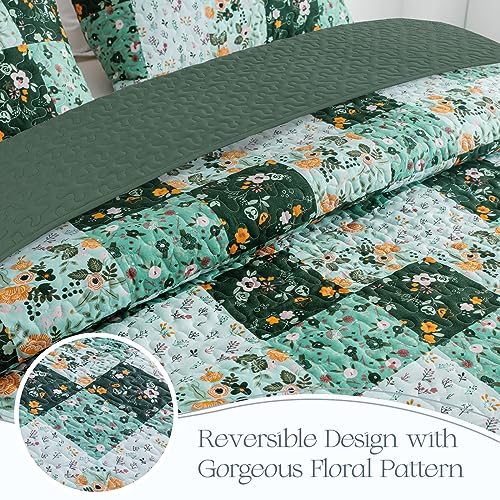 Exclusivo Mezcla Reversible Boho Quilts Twin Size, Green Bedspreads Lightweight Coverlet All Season Patchwork Quilt Bedding Set with Printed Floral Pattern (1 Quilt, 1 Pillow Sham) Exclusivo Mezcla