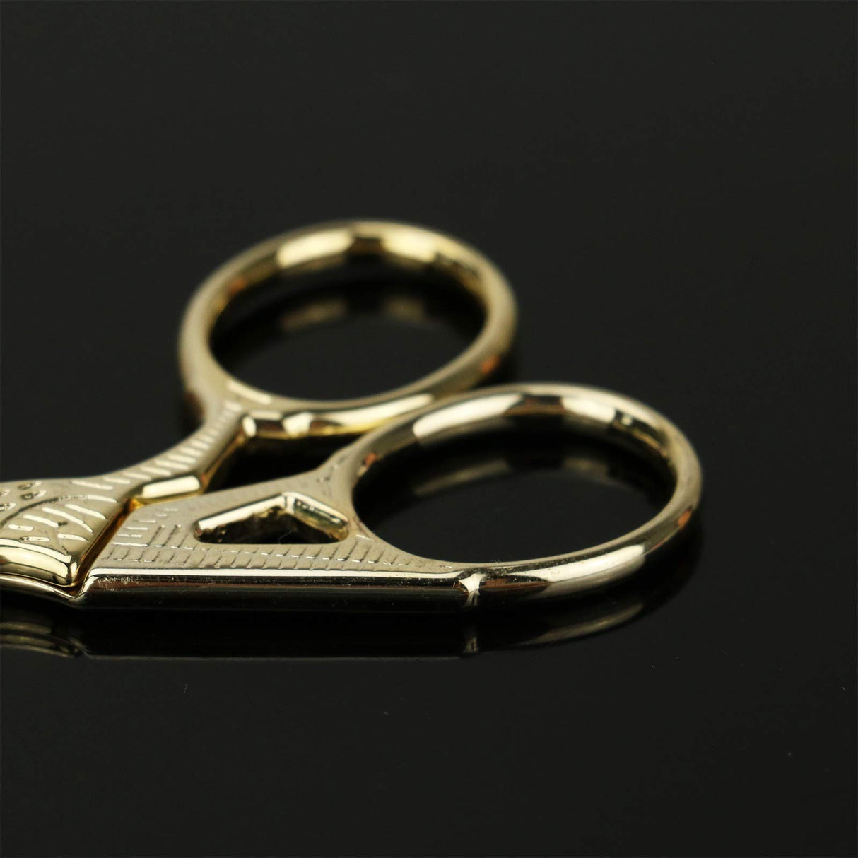 AQUEENLY Embroidery Scissors, Stainless Steel Sharp Stork Scissors for Sewing Crafting, Art Work, Threading, Needlework - DIY Tools Dressmaker Small Shears - 2 Pcs (3.6 Inches, Gold) AQUEENLY