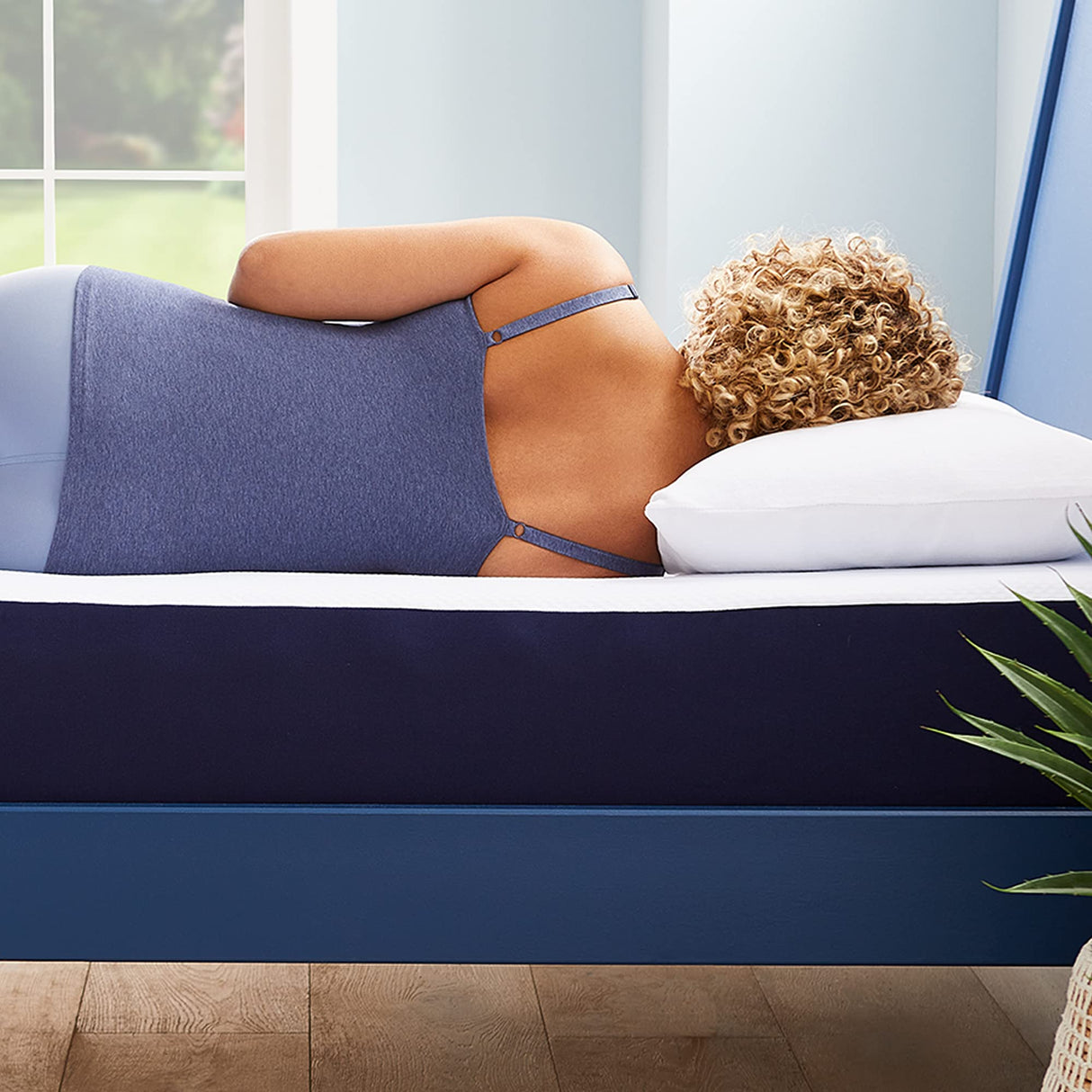 Sleep Innovations Marley 10 Inch Cooling Gel Memory Foam Mattress, Queen Size, Bed in a Box, Medium Firm Support Sleep Innovations