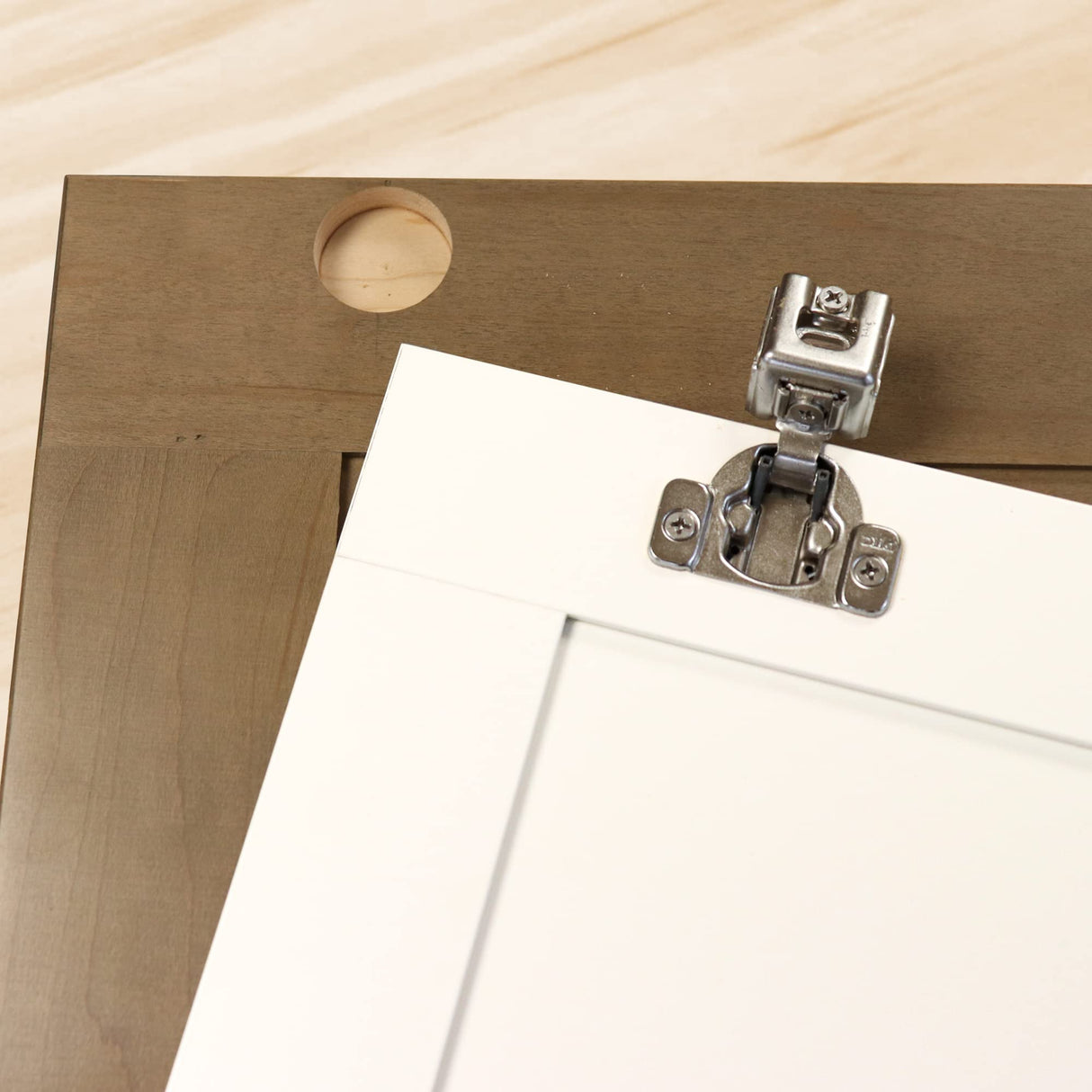 Milescraft 1342 Euro Hinge Jig – Concealed Hinge Jig, Drilling Guide, Drill Guide Jig for Framed and Frameless Cabinets. Metal Drill Guide Produces Perfect Hinge Holes. 35 mm Forstner Bit Included Milescraft