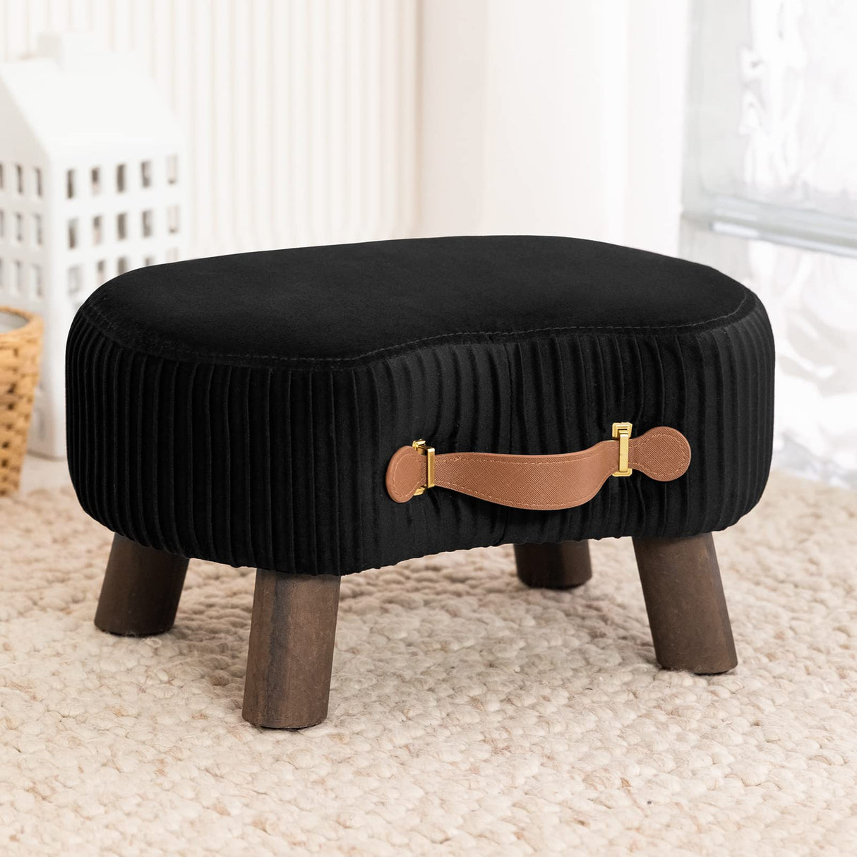 LUE BONA Small Curved Foot Stool with Handle, Black Velvet Footstool and Ottomans, Modern Foot Rest with Wooden Legs, Step Stool with Padded Seat for Couch, Living Room LUE BONA