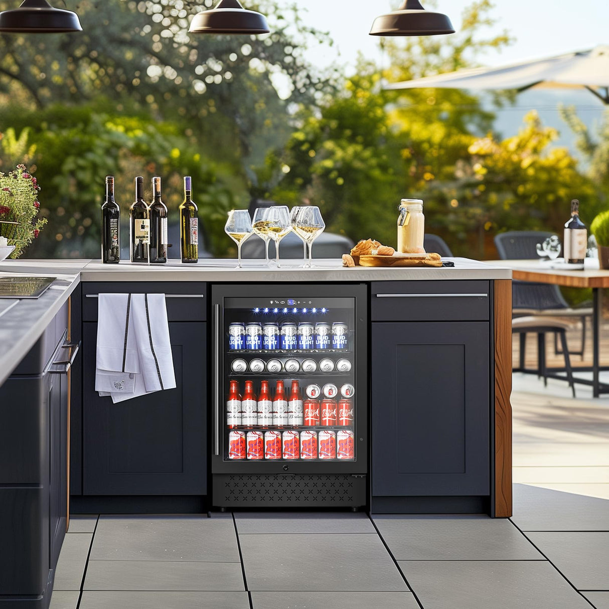 Tylza Beverage Refrigerator 24 Inch, Under Counter/Freestanding Drink Fridge, 190 Cans Beverage Cooler with Glass Door, Reversible Door, Low Noise, Quick Cooling - for Beer, Soda, ETC, Black Tylza