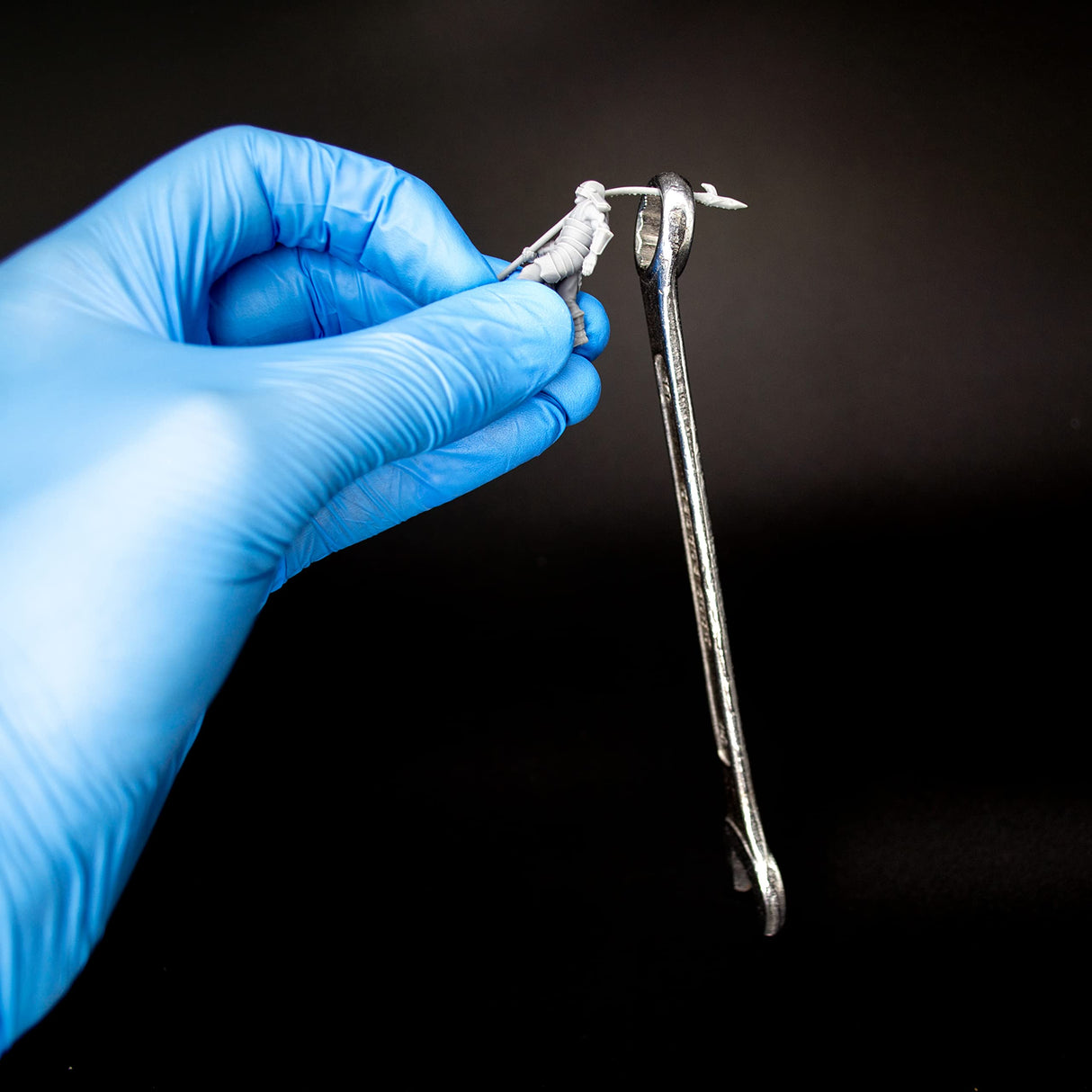 AmeraLabs TGM-7 3D Printer Resin for Tabletop Miniatures – Tough, High Resolution, Low Odor, Fast Curing 3D Printing Liquid for 4K/8K/12K LCD/DLP/SLA UV Resin 3D Printers (Grey, 5kg) AmeraLabs