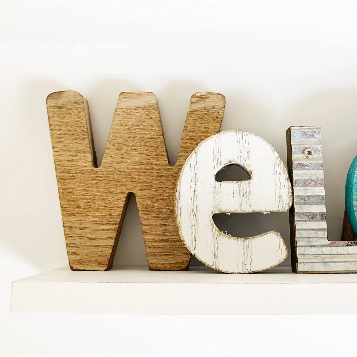 Rustic Wood Daisy Welcome Table Stand Sign Wood Kitchen Table Cabinet Decor, Rustic Wooden Block Letters Welcome Sign Primitive Farmhouse Decoration Grace Home