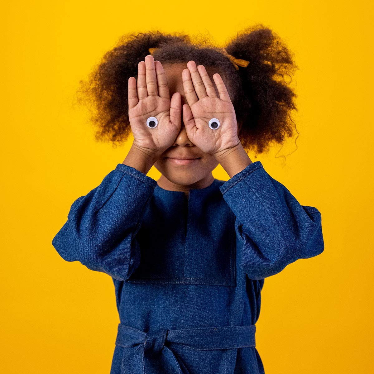 560 Pcs Wiggle Googly Eyes with Self-Adhesive, 6mm 8mm 10 mm 12mm 15mm Mixed Packaging (Black and White) FKEYTO