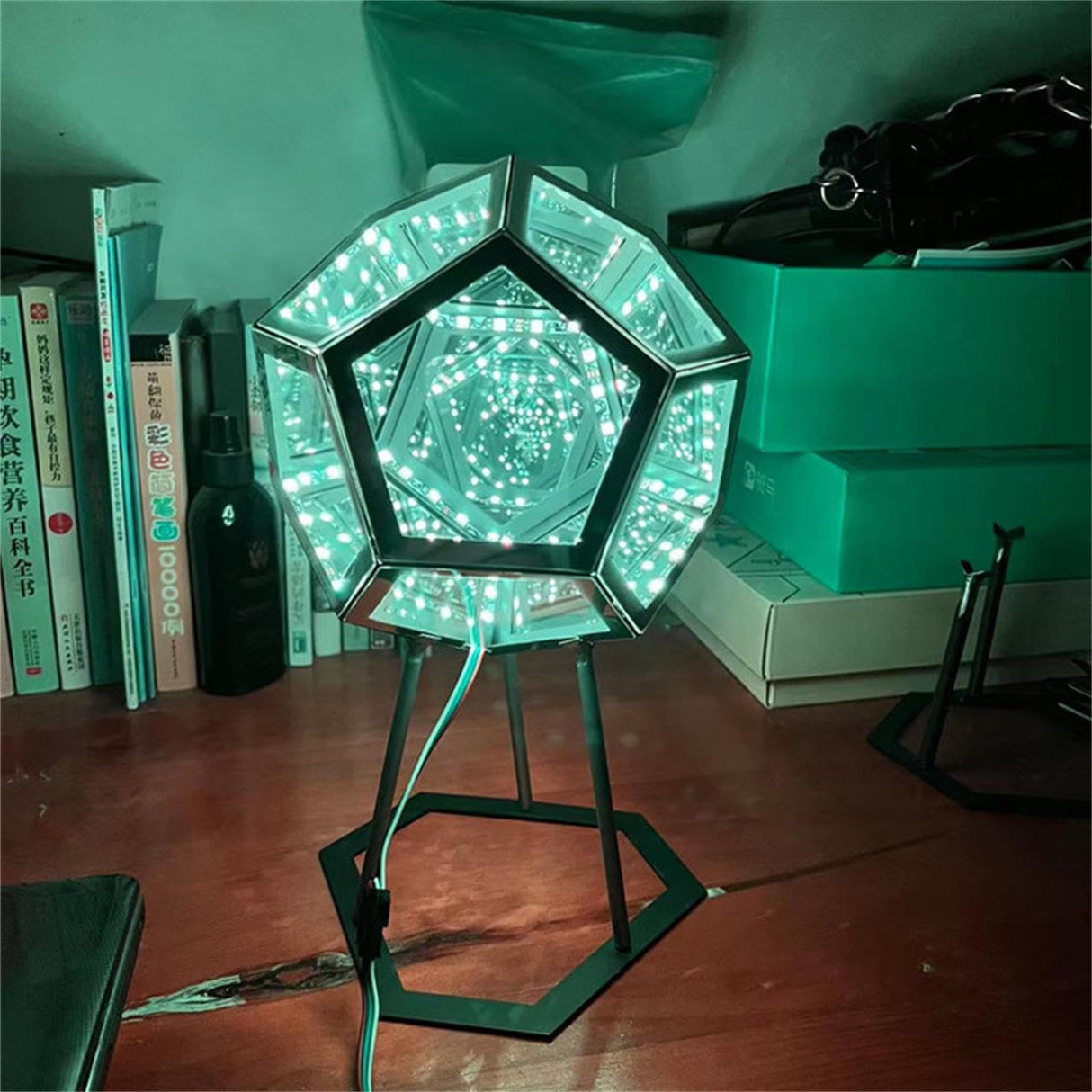 Bobbird Infinity Dodecahedron Creative Cool Infinity Dodecahedron Night Light Furniture Decoration Table Lamp, Party Atmosphere Light, Spiral Space LED Dimmable Light Bobbird