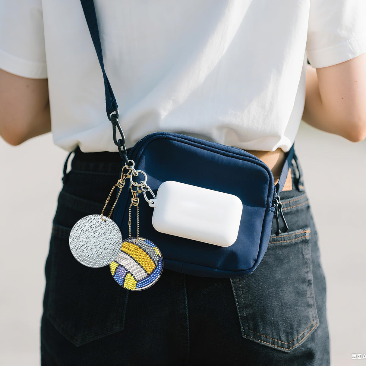 INCOK Ball Diamond Art Keychains - 16 Pcs Diamond Painting Ornament Kits DIY Basketball Football Baseball Softball Key Chain Set Gem Art Crafts Birthday Festival Gift for Adult Beginners Sport Lover INCOK